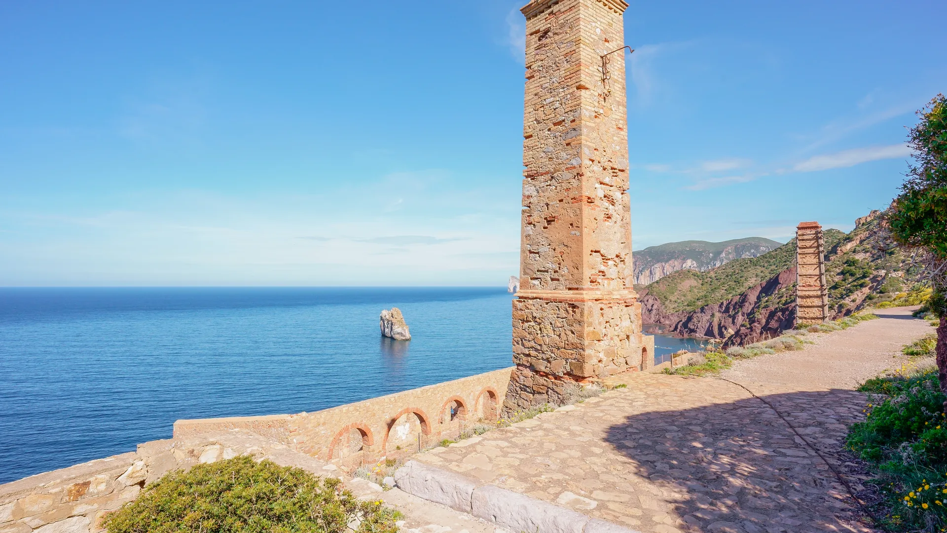Nebida e il Belvedere — Sud Sardegna (Sardegna)